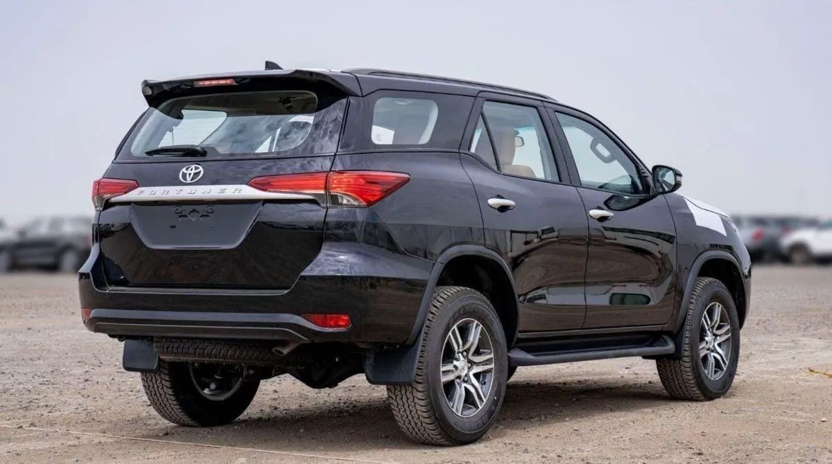 Toyota Fortuner EXR Toyota Fortuner 2.7L Petrol 4x4 MY2025-4-0