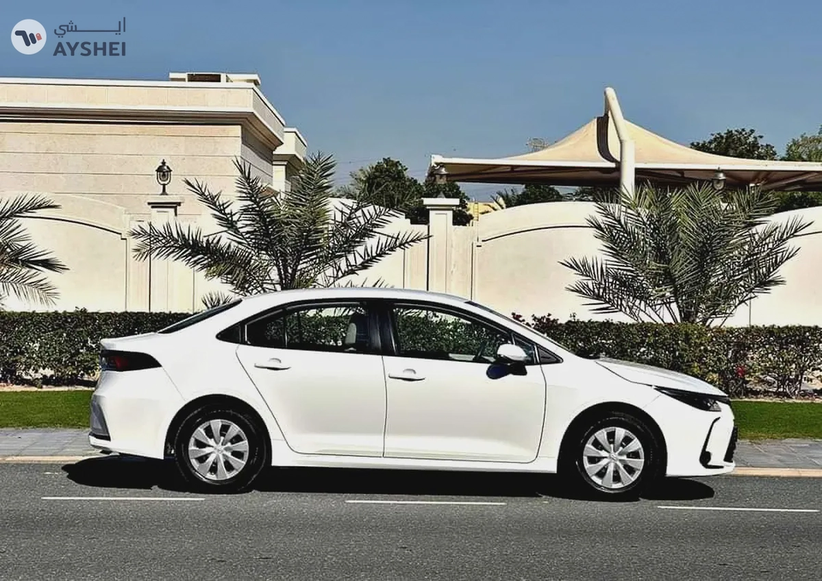 Toyota Corolla 2024 model available on cash and bank finance with zero downpayment-3-3