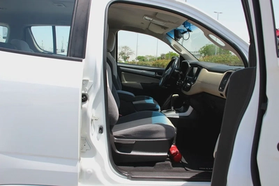 Chevrolet Trailblazer 2020 GCC | 7seat | EMI (450x60)! Perfect condition!-4