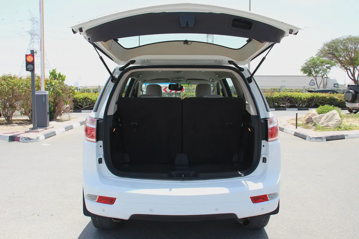 Chevrolet Trailblazer 2020 GCC | 7seat | EMI (450x60)! Perfect condition!-7-7
