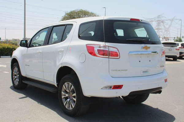 Chevrolet Trailblazer 2020 GCC | 7seat | EMI (450x60)! Perfect condition!