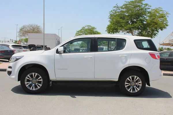 Chevrolet Trailblazer 2020 GCC | 7seat | EMI (450x60)! Perfect condition!