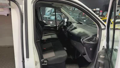 Ford Transit Refrigerator- GCC Specs - Full Service history from ford dealer - Excellent Condition-8