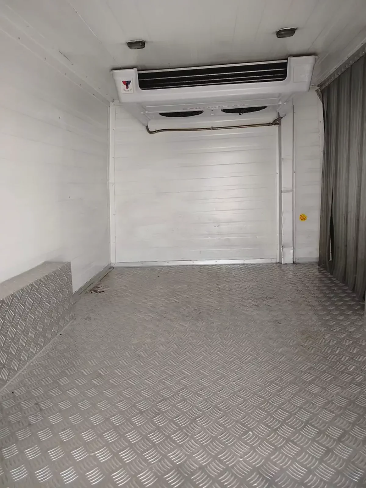 Ford Transit Refrigerator- GCC Specs - Full Service history from ford dealer - Excellent Condition-12-12