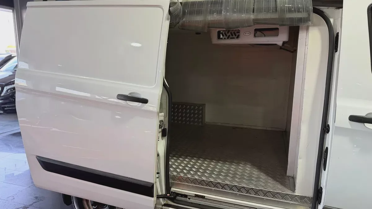 Ford Transit Refrigerator- GCC Specs - Full Service history from ford dealer - Excellent Condition-13-13
