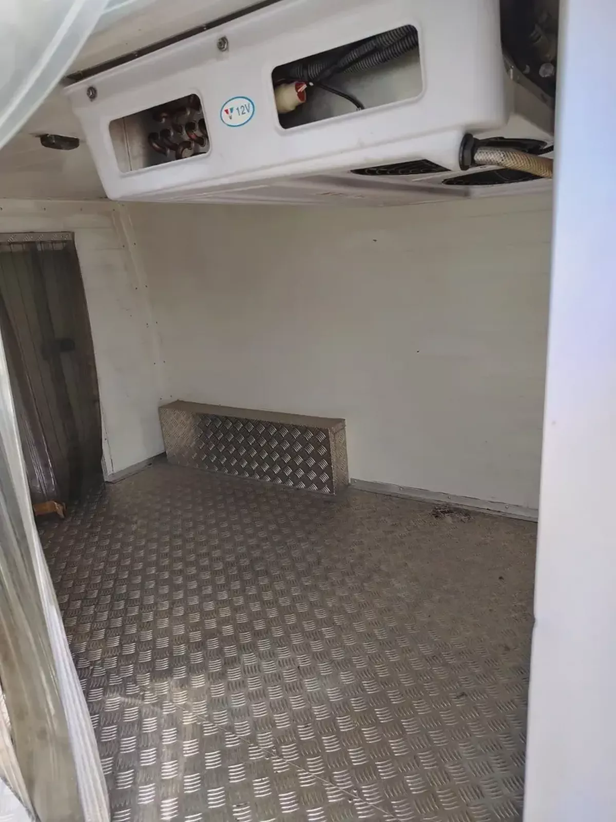 Ford Transit Refrigerator- GCC Specs - Full Service history from ford dealer - Excellent Condition-1-1