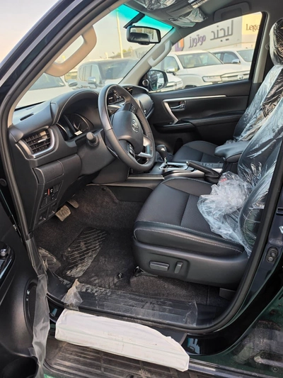 2026 Toyota Fortuner 4.0L V6 Petrol Full Option-5