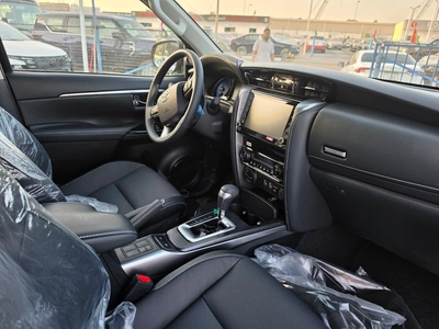 2026 Toyota Fortuner 4.0L V6 Petrol Full Option-1