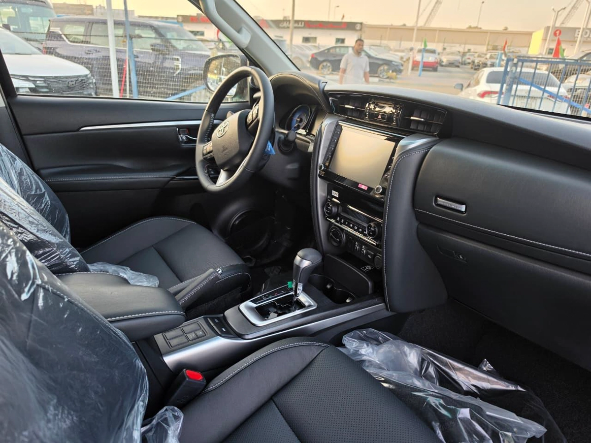 2026 Toyota Fortuner 4.0L V6 Petrol Full Option-1-1