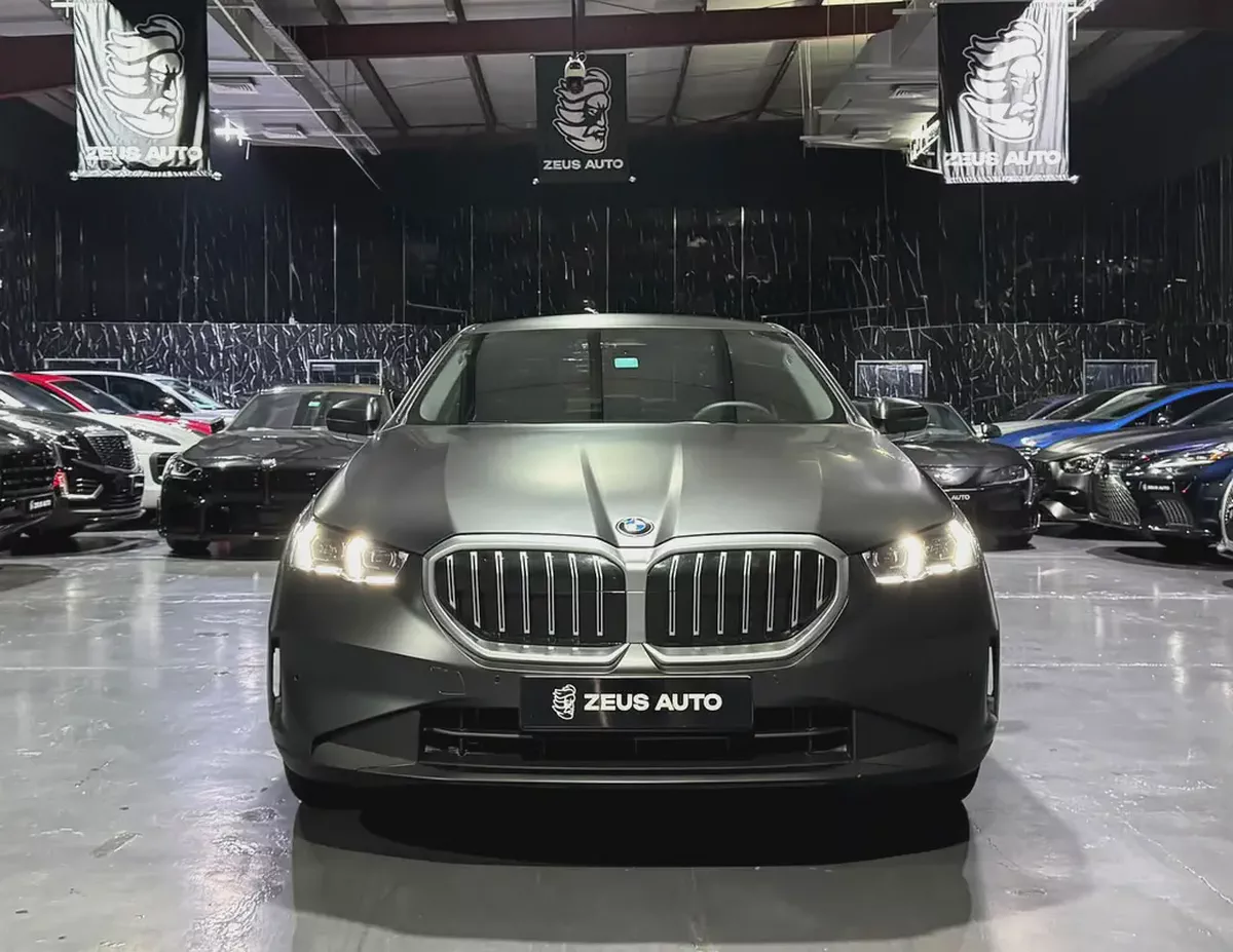 BMW 5 Series 520 2025 | Full PPF | GCC | Low Mileage | AGMC Warranty 2030 | AGMC Service 2030-1-1