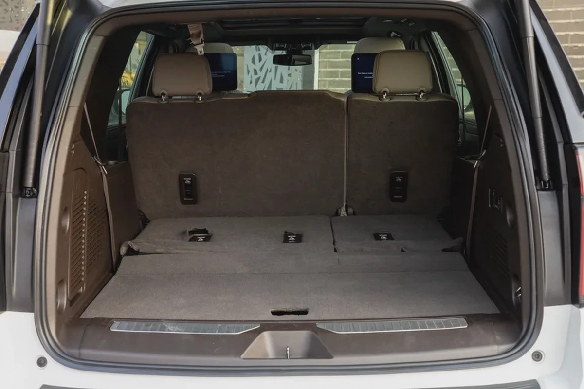 Chevrolet Tahoe 2022-4-4
