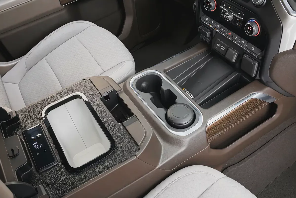 2021 Chevrolet Silverado 1500 Z71 | GCC Specs | Off-Road Ready-12-12