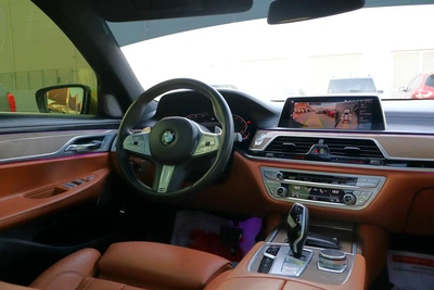 BMW 730Li M-kit - 2020 Model - GCC - Original Paint-14