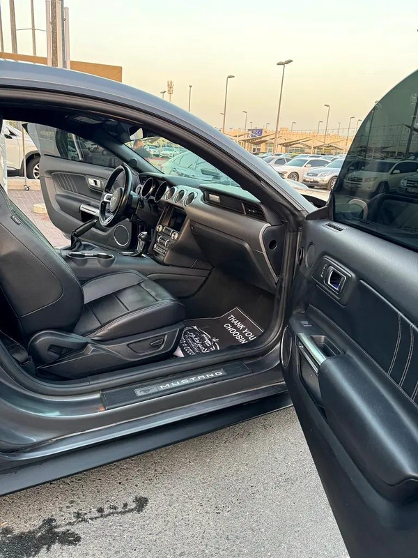 فورد موستينج Ecobooste Premium V4 2.3L موديل 2022 وارد فل اوبشن بحاله الوكاله