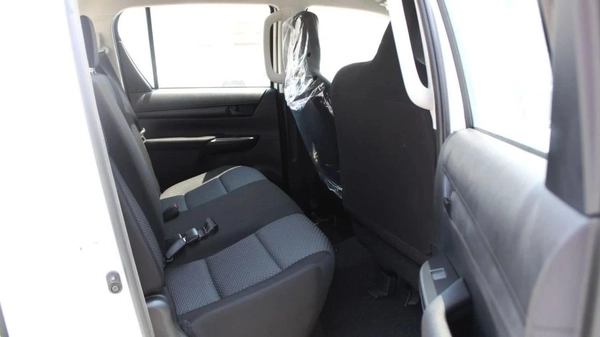 Toyota Hilux  2.7L MT BASIC GCC