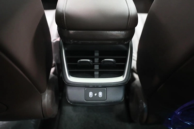 GCC | Azera | Brand New | Under Agancy Warranty 4 Years-1