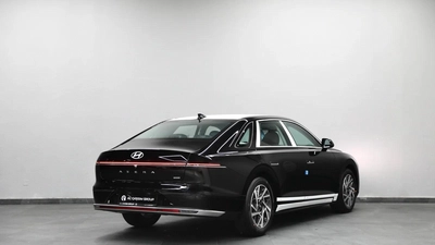 GCC | Azera | Brand New | Under Agancy Warranty 4 Years-12
