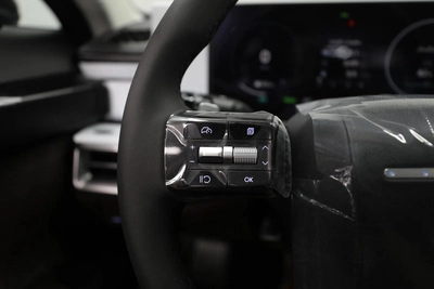 GCC | Azera | Brand New | Under Agancy Warranty 4 Years-11