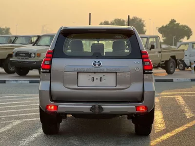 Toyota Prado  2022 Toyota Prado TX 2.7L V4- AWD 4x4 - No accident  - 2 key Rear  Sensor --4