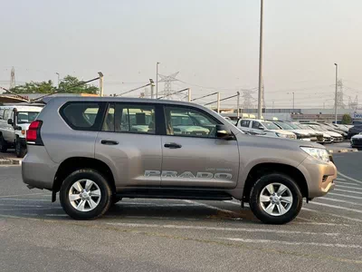 Toyota Prado  2022 Toyota Prado TX 2.7L V4- AWD 4x4 - No accident  - 2 key Rear  Sensor --7