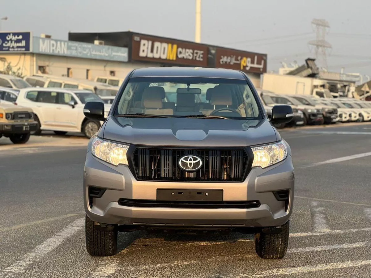 Toyota Prado  2022 Toyota Prado TX 2.7L V4- AWD 4x4 - No accident  - 2 key Rear  Sensor --1-0