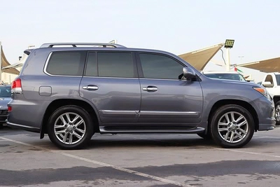 LEXUS LX570 2014 Full Option-9