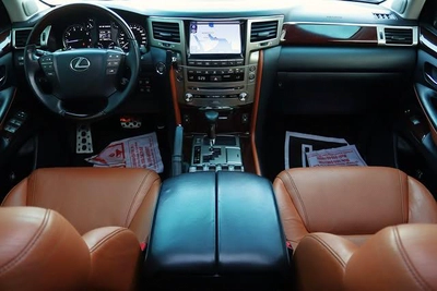 LEXUS LX570 2014 Full Option-7