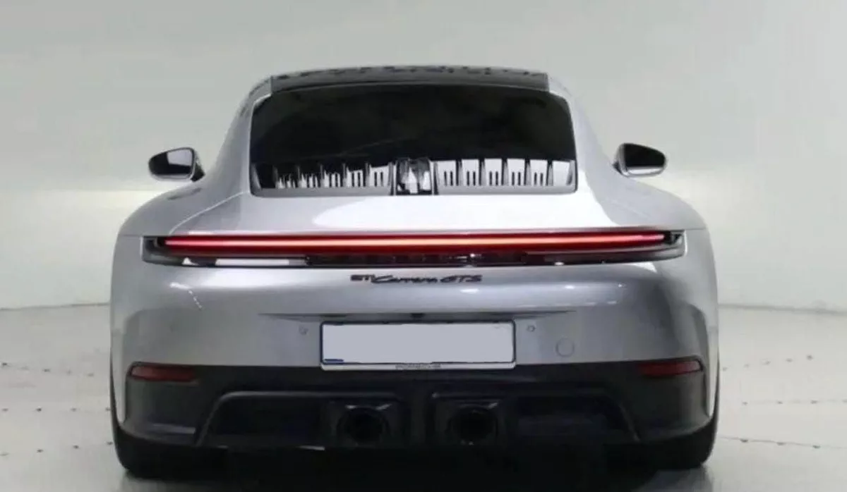 Porsche 911 CARRERA GTS Porsche 911 Carrera GTS-2-0
