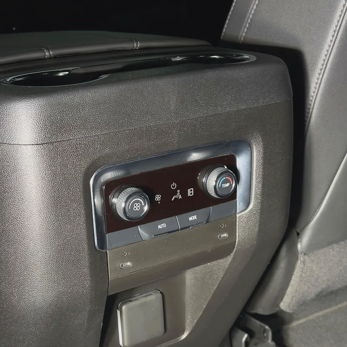 2025 Chevrolet Tahoe Z71-13-13
