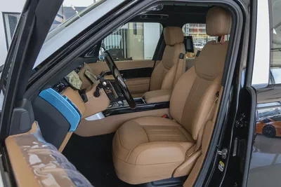 Range Rover Vogue | HSE P530 | 2026 | GCC | V8 | Black Edition | AWD | Black \ Tan Interior-8