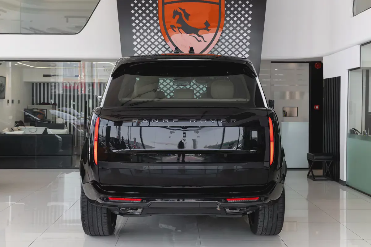 Range Rover Vogue | HSE P530 | 2026 | GCC | V8 | Black Edition | AWD | Black \ Tan Interior-4-4