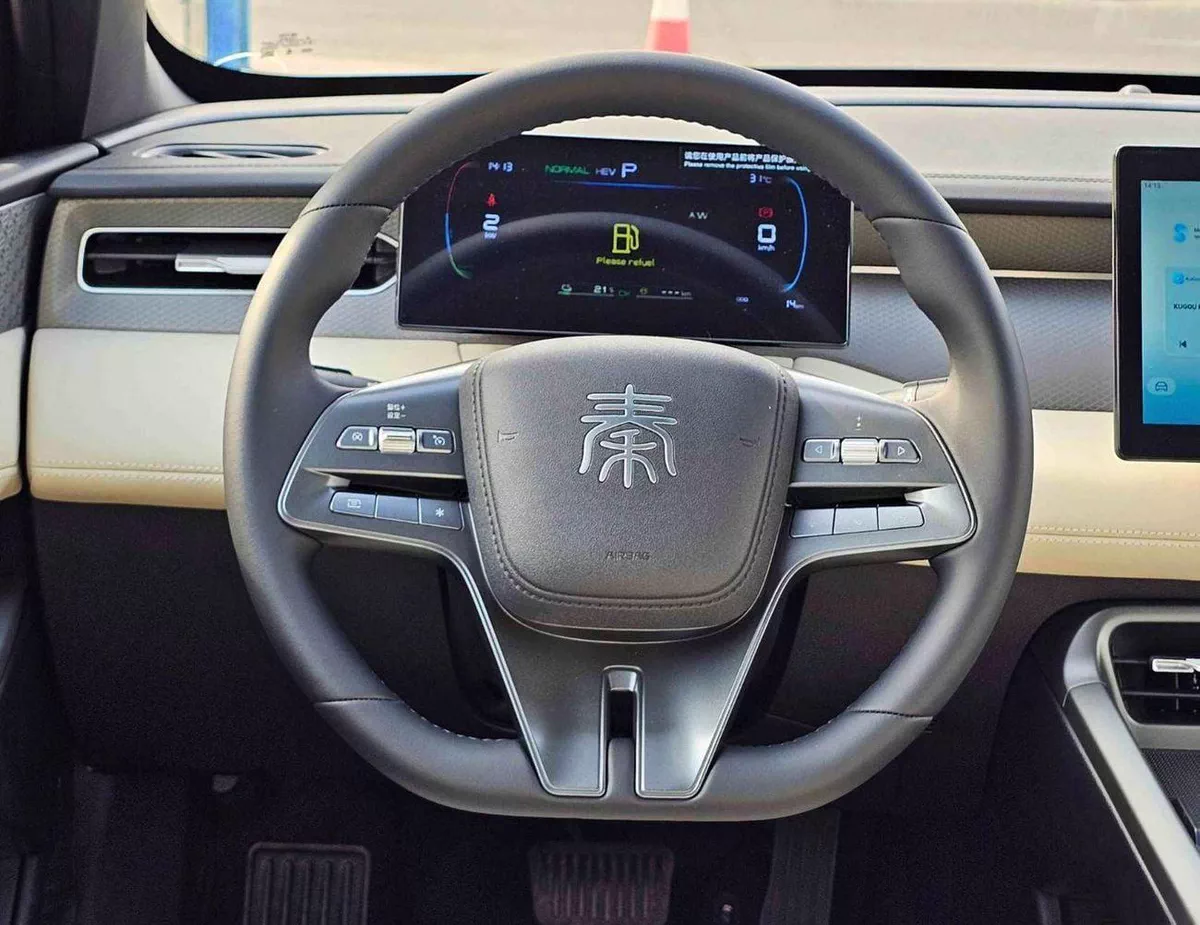 BYD QIN PLUS STD DMI 55 KM PLUG IN HYBRID/ 1.5L V4 PETROL / DVD +CAMERA / PUSH START / LEATHER SEATS (CODE # QINPDMI)-12-0