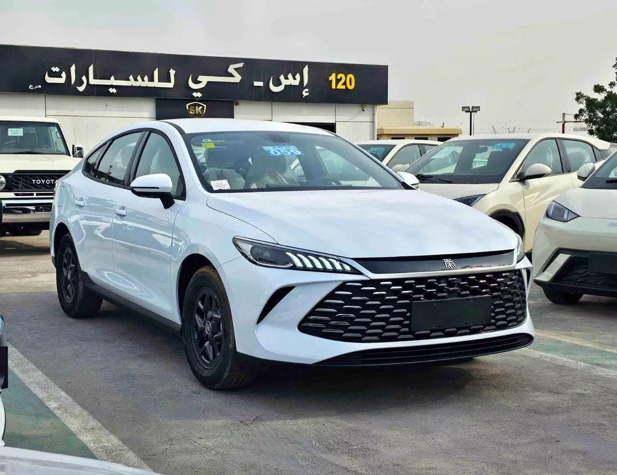 BYD QIN PLUS STD DMI 55 KM PLUG IN HYBRID/ 1.5L V4 PETROL / DVD +CAMERA / PUSH START / LEATHER SEATS (CODE # QINPDMI)-2-0