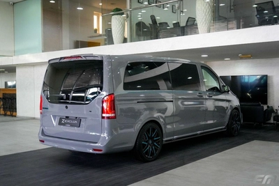 Mercedes Benz V 250 VIP BUSINESS VAN –  FULL LUXURY OPTION | BRAND NEW | GCC | 2023-23