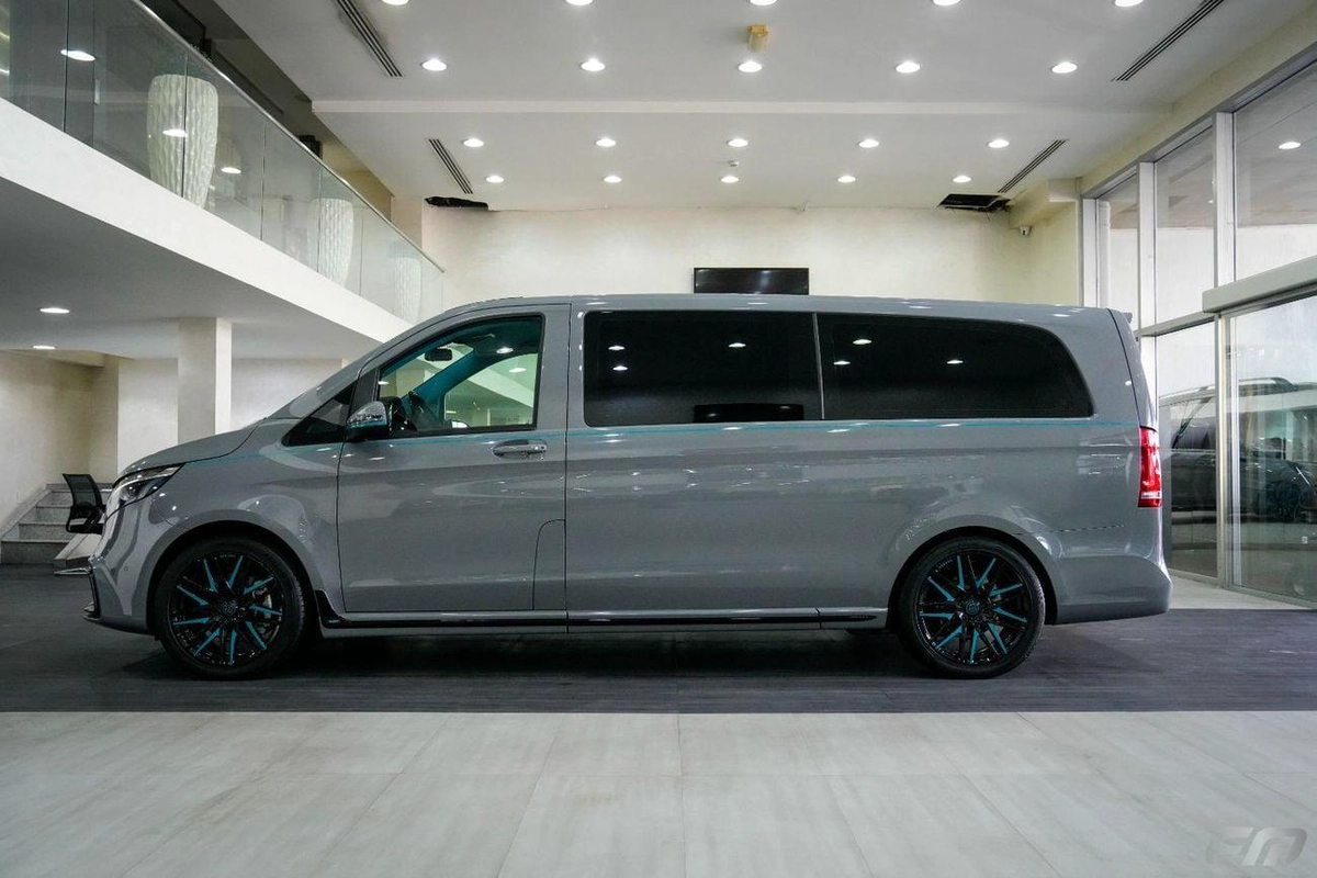 Mercedes Benz V 250 VIP BUSINESS VAN –  FULL LUXURY OPTION | BRAND NEW | GCC | 2023