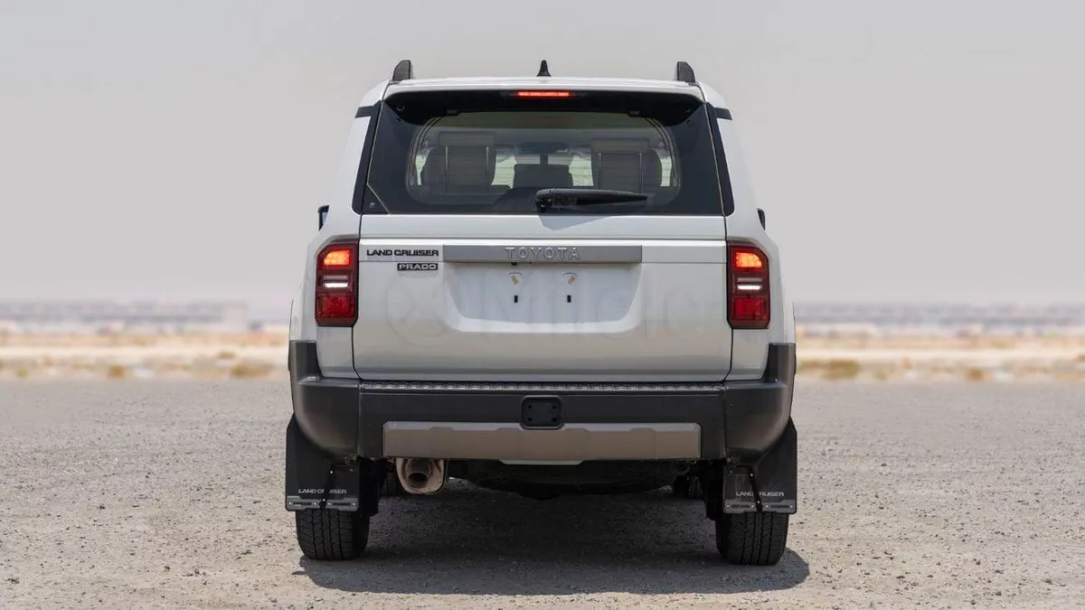 Toyota Prado  TOYOTA PRADO 250 | EXPORT ONLY-7-0