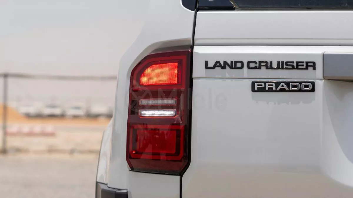 Toyota Prado  TOYOTA PRADO 250 | EXPORT ONLY-8-0