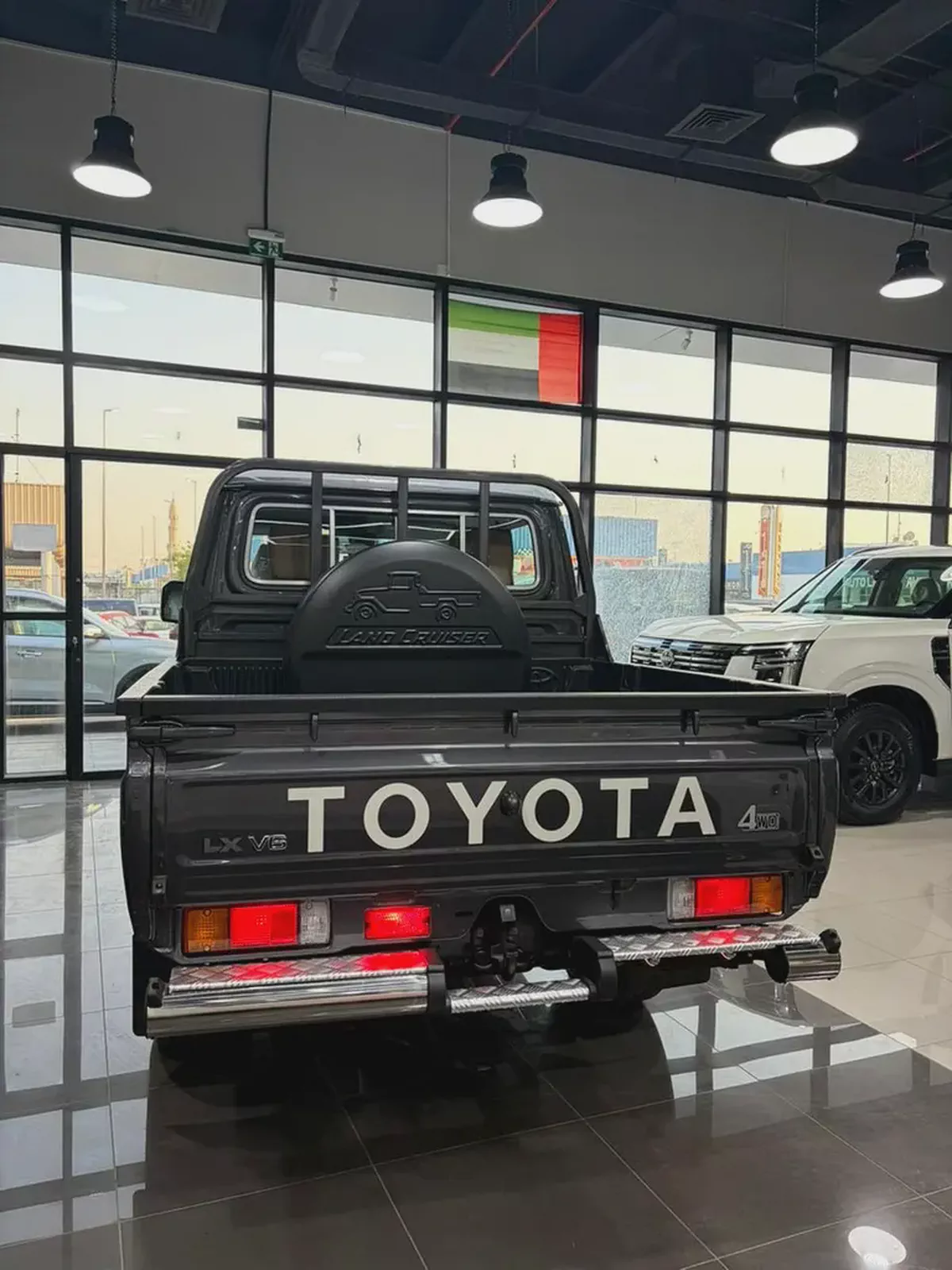 2026 Toyota Land Cruiser 79 LX - GCC Specs - Brand New-3-3