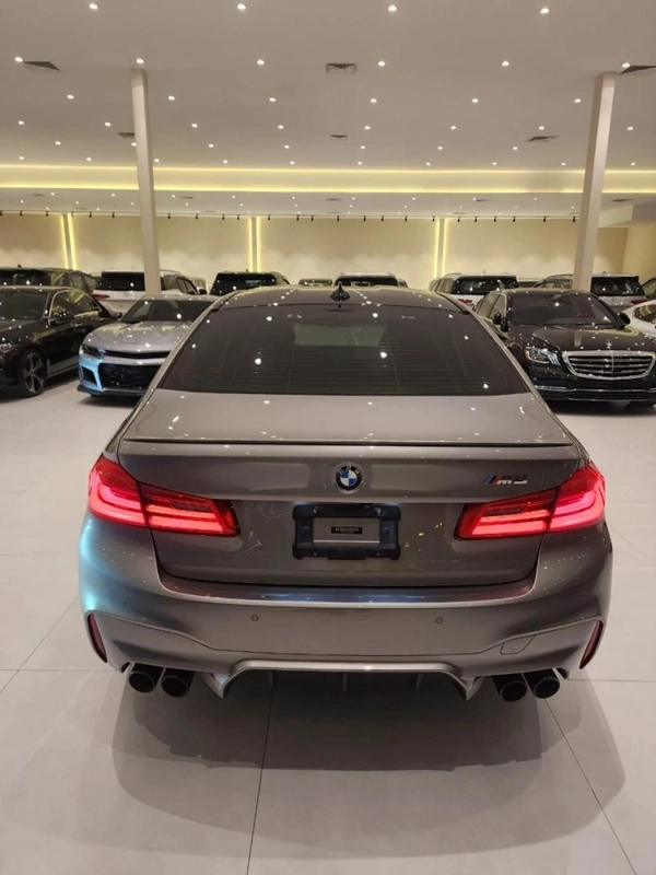 BMW M5 Std Full Service H