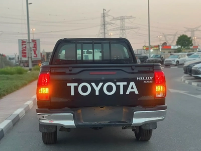 2026 Toyota Hilux Double Cab GLX SR5 A/T 2.7L PETROL GCC SPEC NEW-3