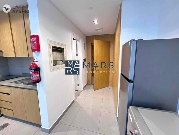 Spacious studio apartment with kitchen appliances and all facilities in Al Mamsha available