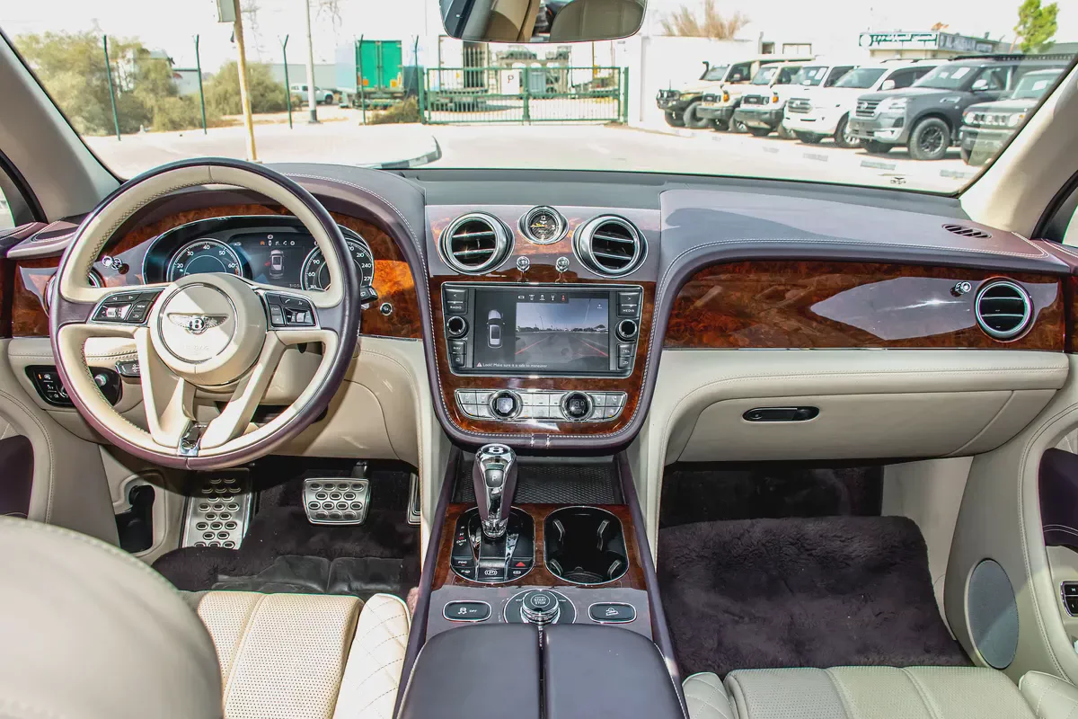 BENTLEY BENTAYGA W12 AWD 2018 | JAPANESE SPECS | PRISTINE CONDITION|  ONLY 53,000 KM DONE-10-10