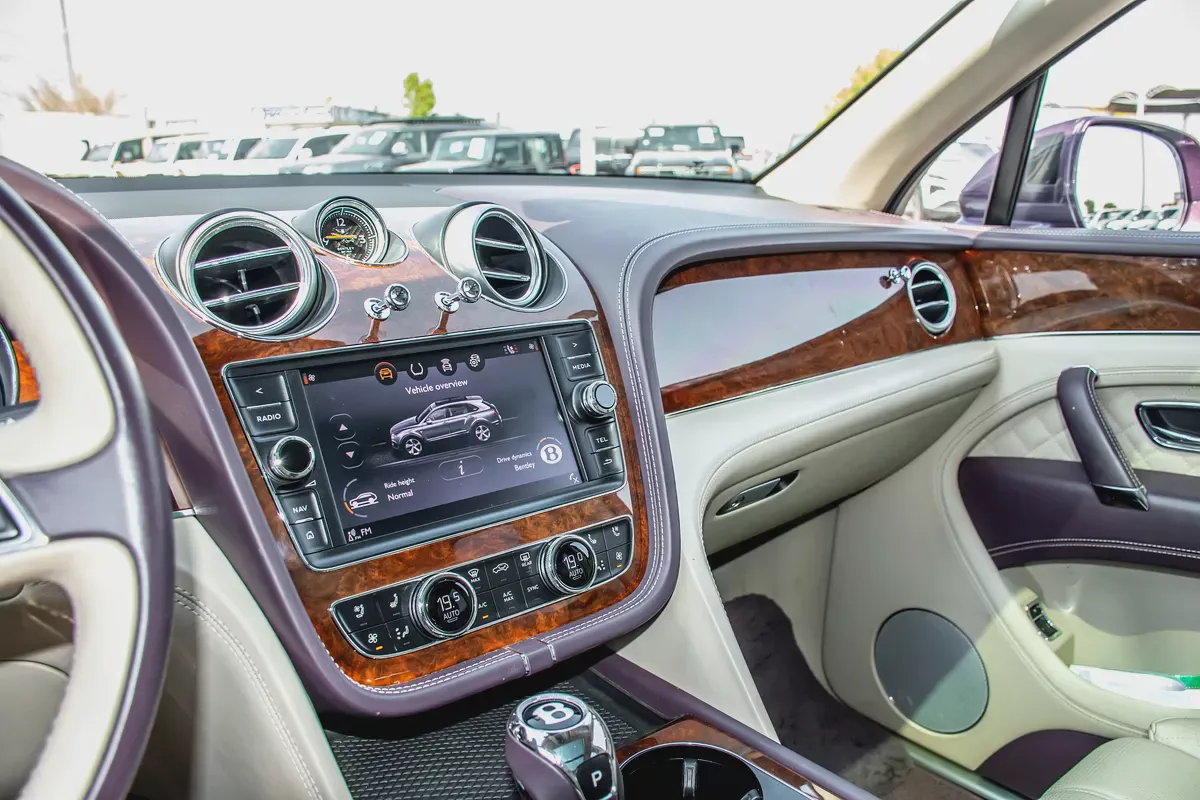 BENTLEY BENTAYGA W12 AWD 2018 | JAPANESE SPECS | PRISTINE CONDITION|  ONLY 53,000 KM DONE-12-12