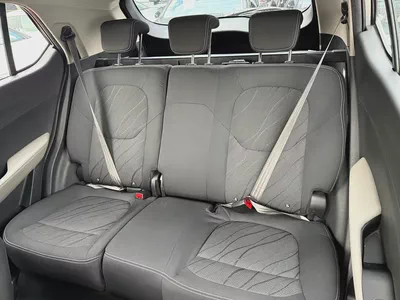 2023 Chevrolet Groove LT - GCC Specs - Like New!-9