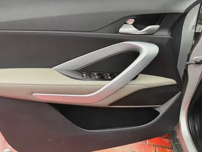 2023 Chevrolet Groove LT - GCC Specs - Like New!-4