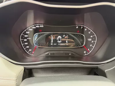 2023 Chevrolet Groove LT - GCC Specs - Like New!-7