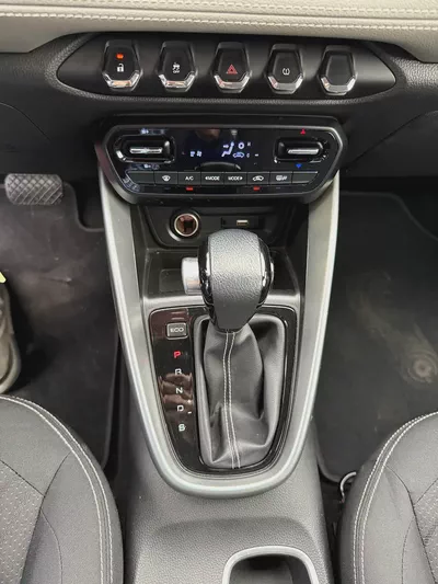2023 Chevrolet Groove LT - GCC Specs - Like New!-8