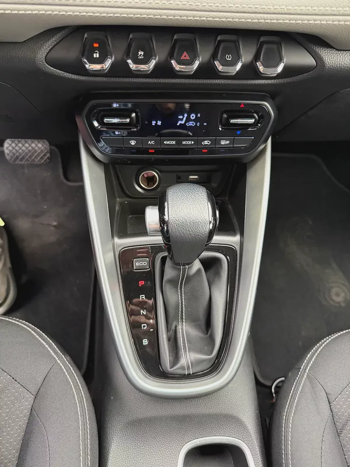 2023 Chevrolet Groove LT - GCC Specs - Like New!-8-8