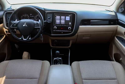 Mitsubishi Outlander GLX HIGHLINE FABRIC Mitsubishi Outlander | 2.5 L | 2022 | GCC | Accident-Free |  In Excellent Condit-12