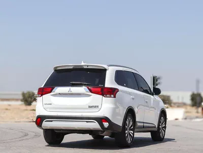 Mitsubishi Outlander GLX HIGHLINE FABRIC Mitsubishi Outlander | 2.5 L | 2022 | GCC | Accident-Free |  In Excellent Condit-2